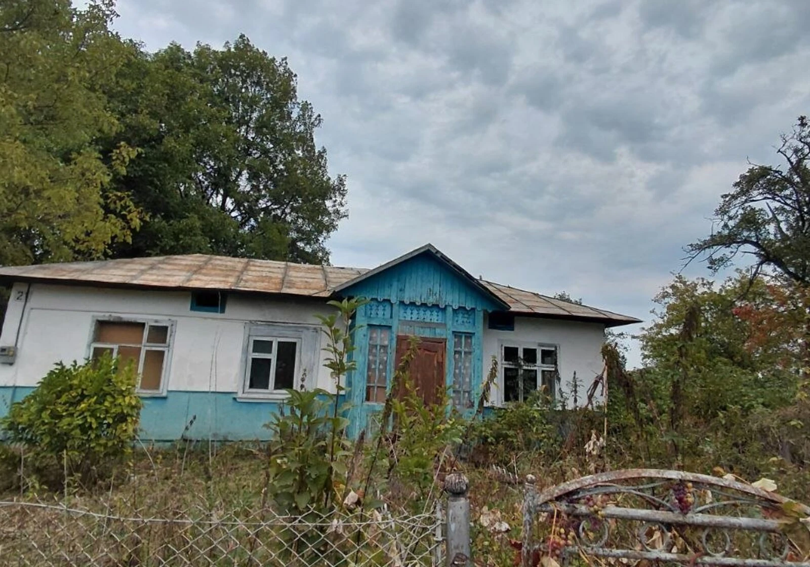 Будинок, Рожнятів: ділянка 5700 гектарів, веранда, потребує ремонту, фото 2