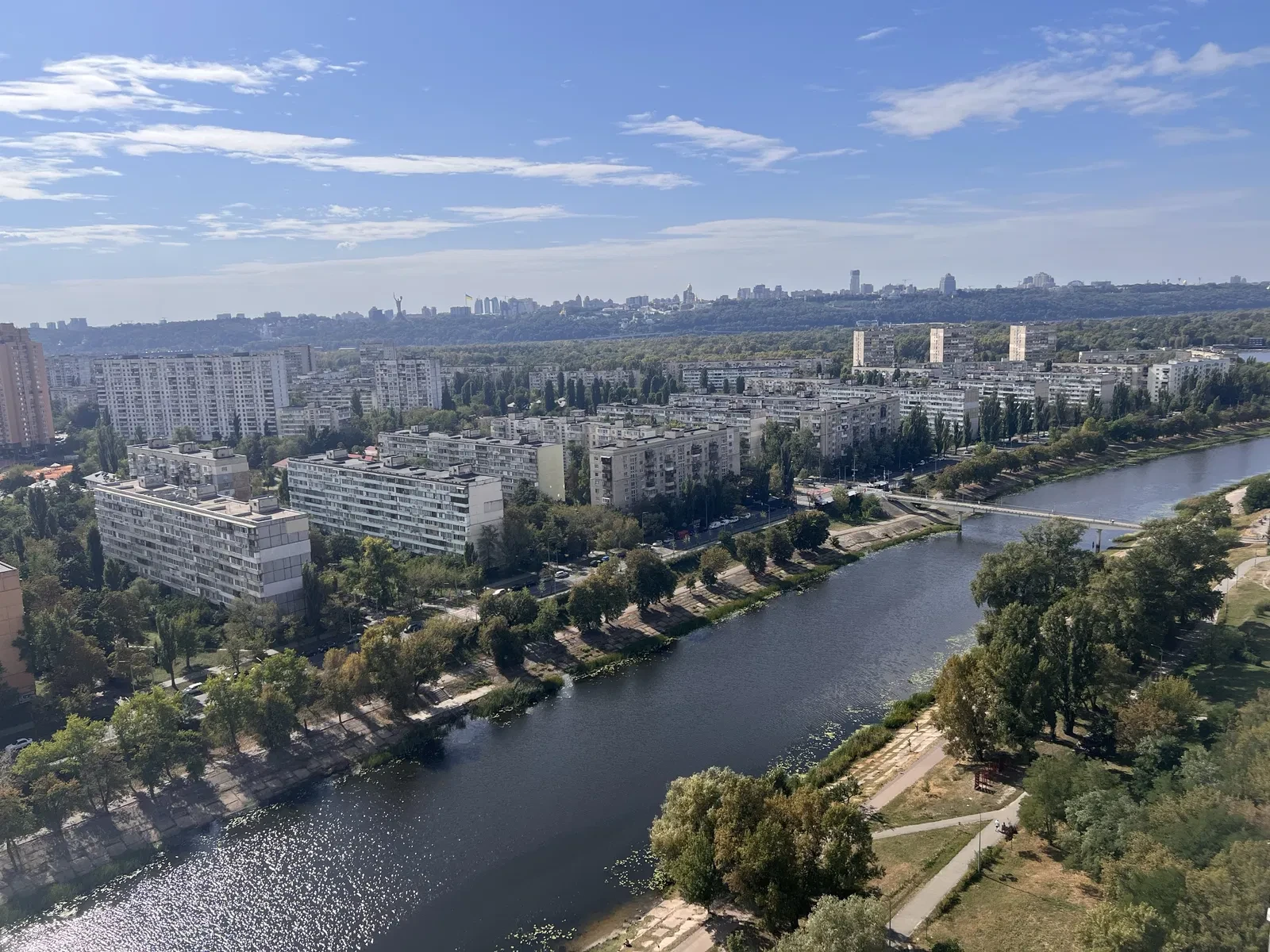 2-кімнатна квартира у ЖК Лазурний Блюз: генератор, панорама - фото 1