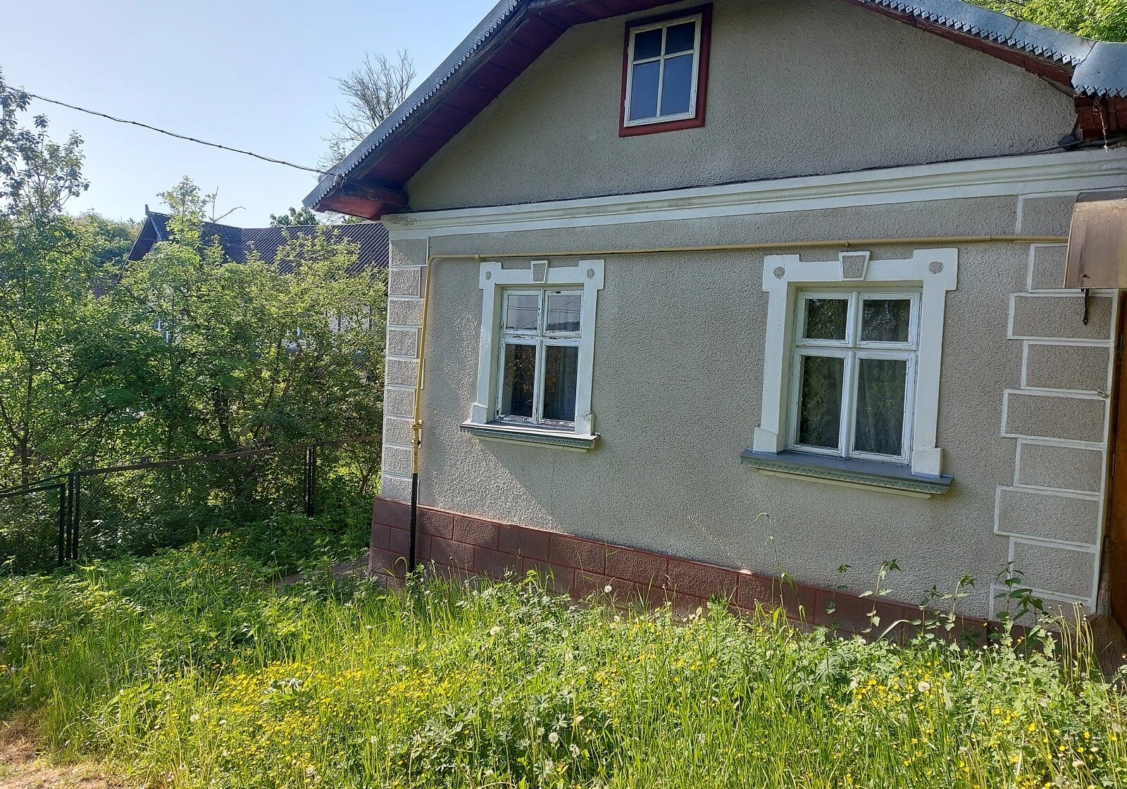 Дом, Монастыриска: одноэтажный, кирпичные стены, сад, фото 3