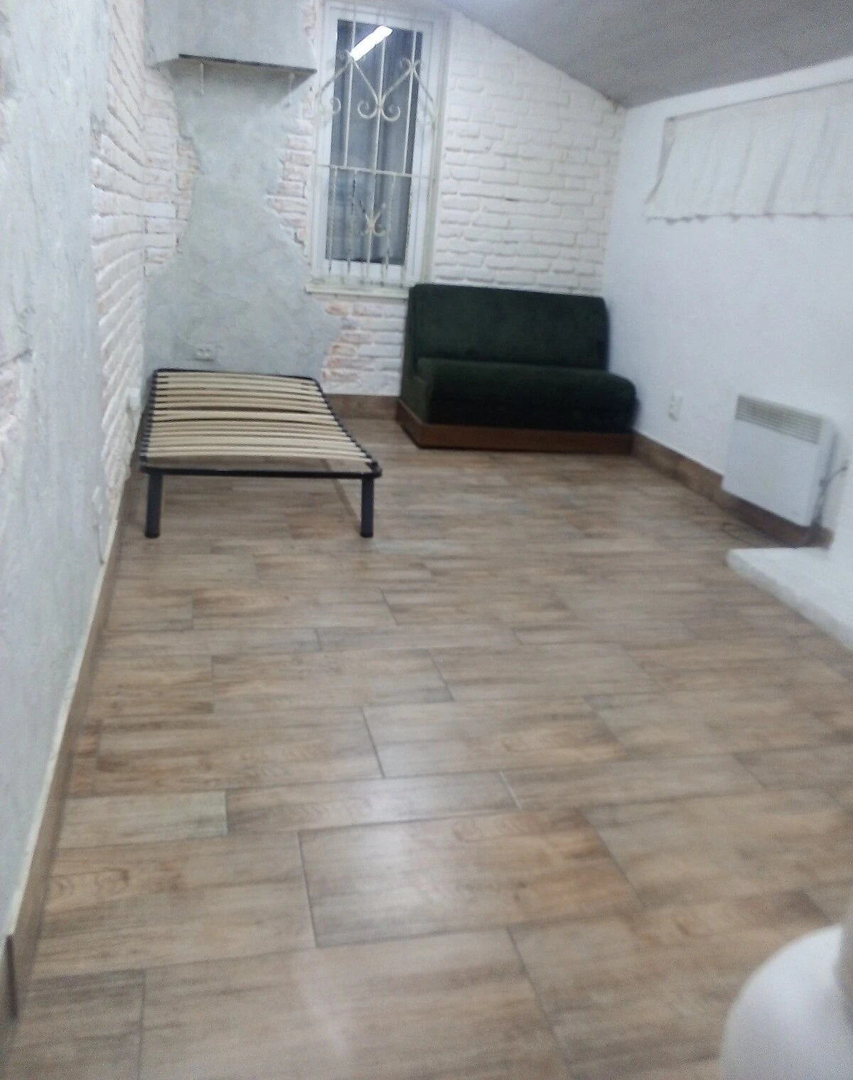 2-комнатная квартира, Центр: кирпичный дом, возможен торг, фото 3