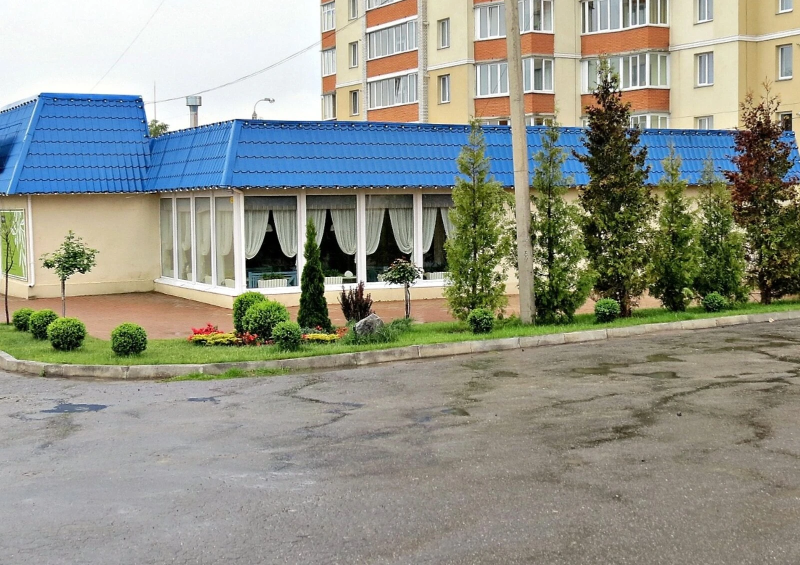 Коммерческое помещение, Выставка: дизайнерский ремонт, торг - фото 2