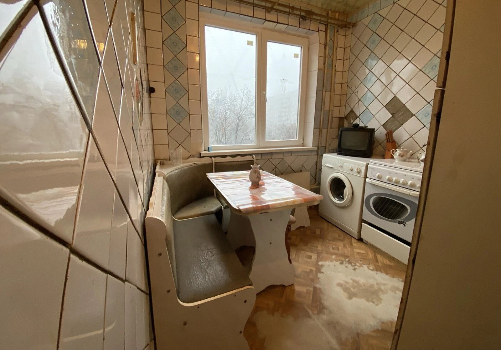 3-кімнатна квартира, 625-ий мікрорайон: газ і зв'язок без світла - фото 2