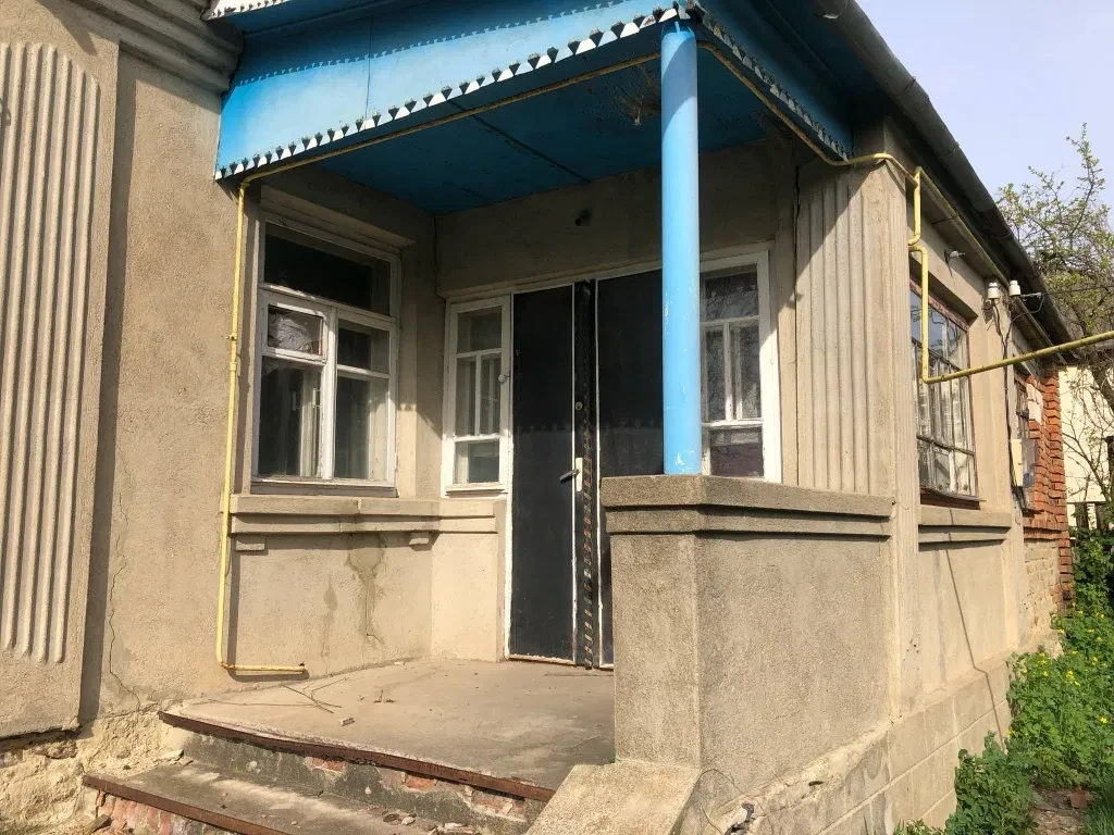 Будинок, Кінашів: газ у будинку, 20 соток, без ремонту