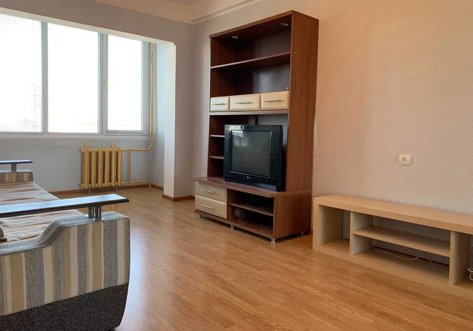 2-кімнатна квартира, Оболонь: євроремонт, кухня 18 м², балкон - фото 2