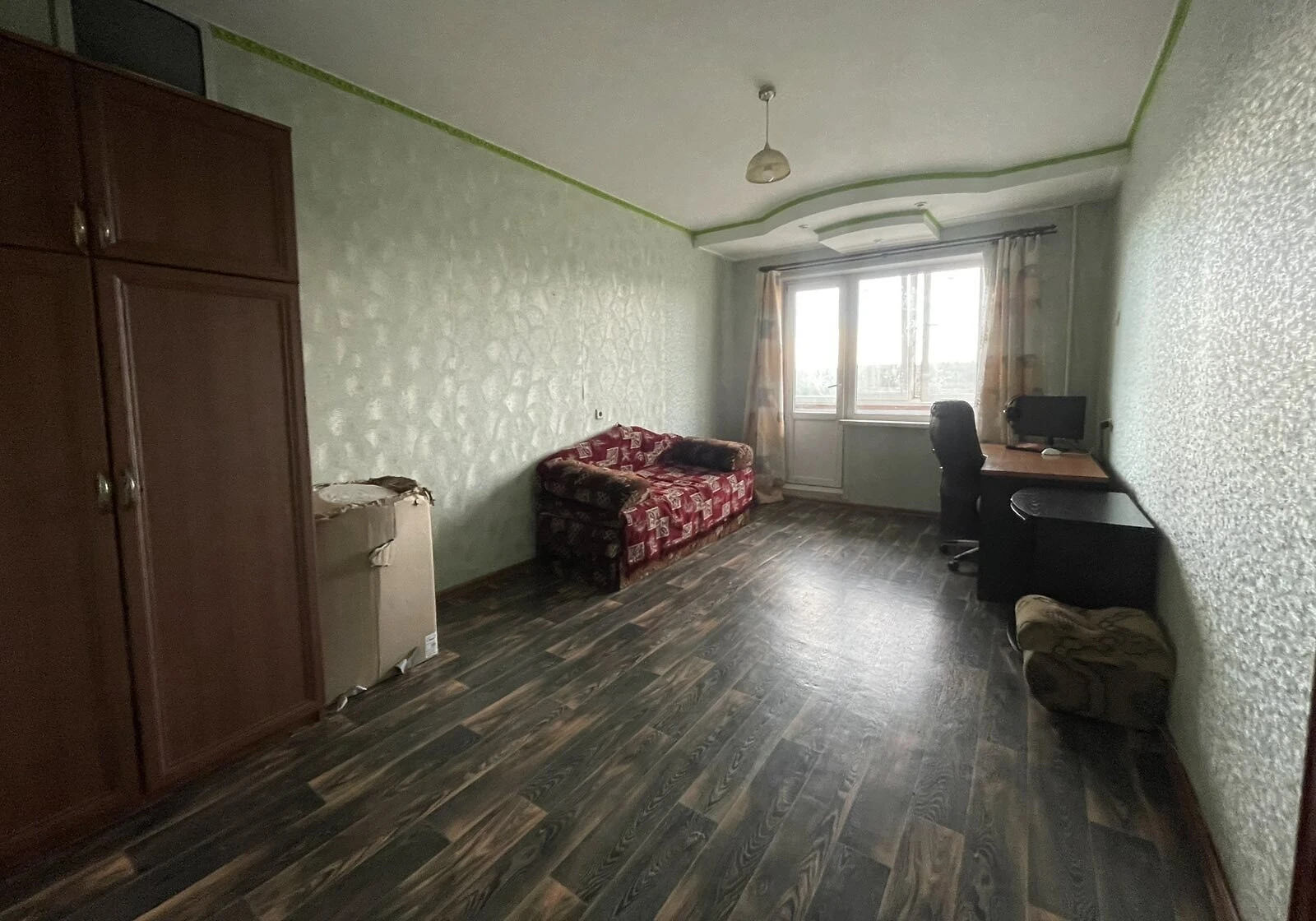 1-кімнатна квартира, Центрально-Міський: косметичний ремонт, бойлер, торг