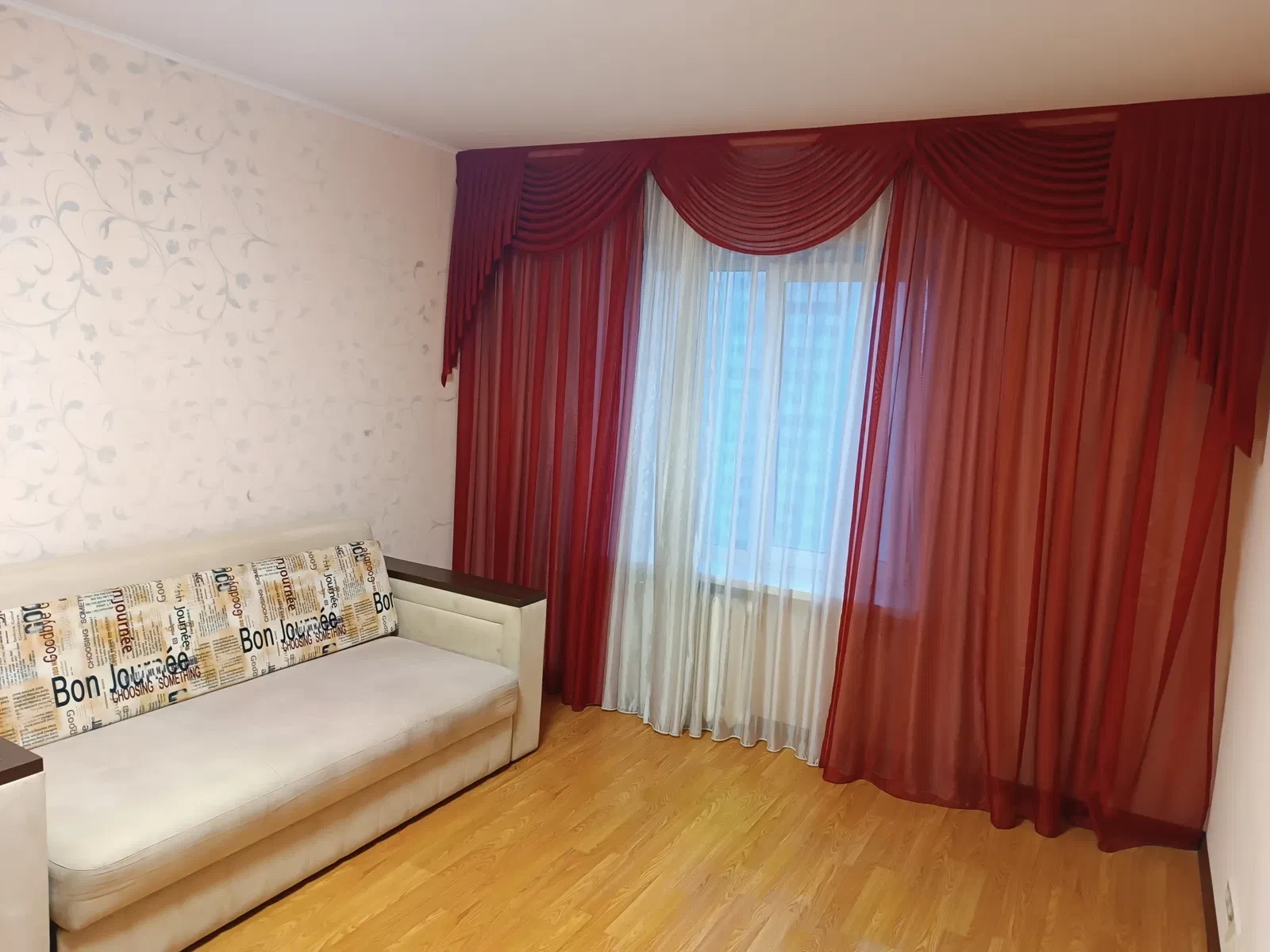 3-кімнатна квартира, Дарницький: хол 30 м², 6 хв до метро Позняки, фото 5