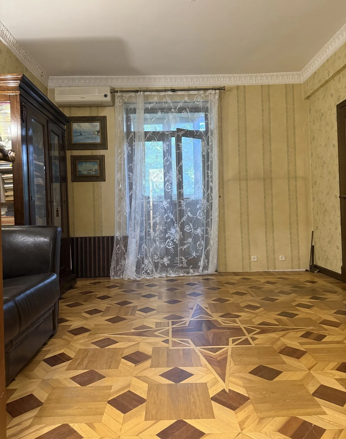 4-кімнатна квартира, Дніпро: паркомісце, укриття в будинку - фото 2