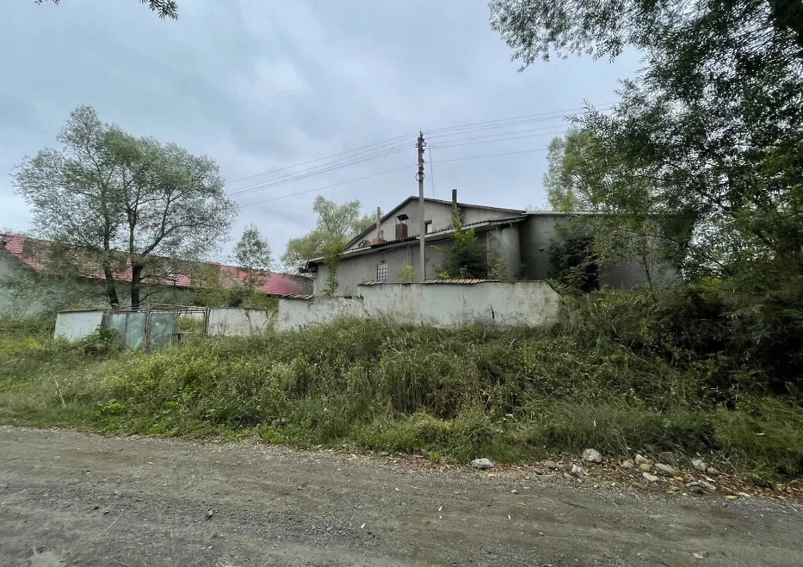 Спеціальне приміщення, Троїця: для торгівлі, можлива переуступка