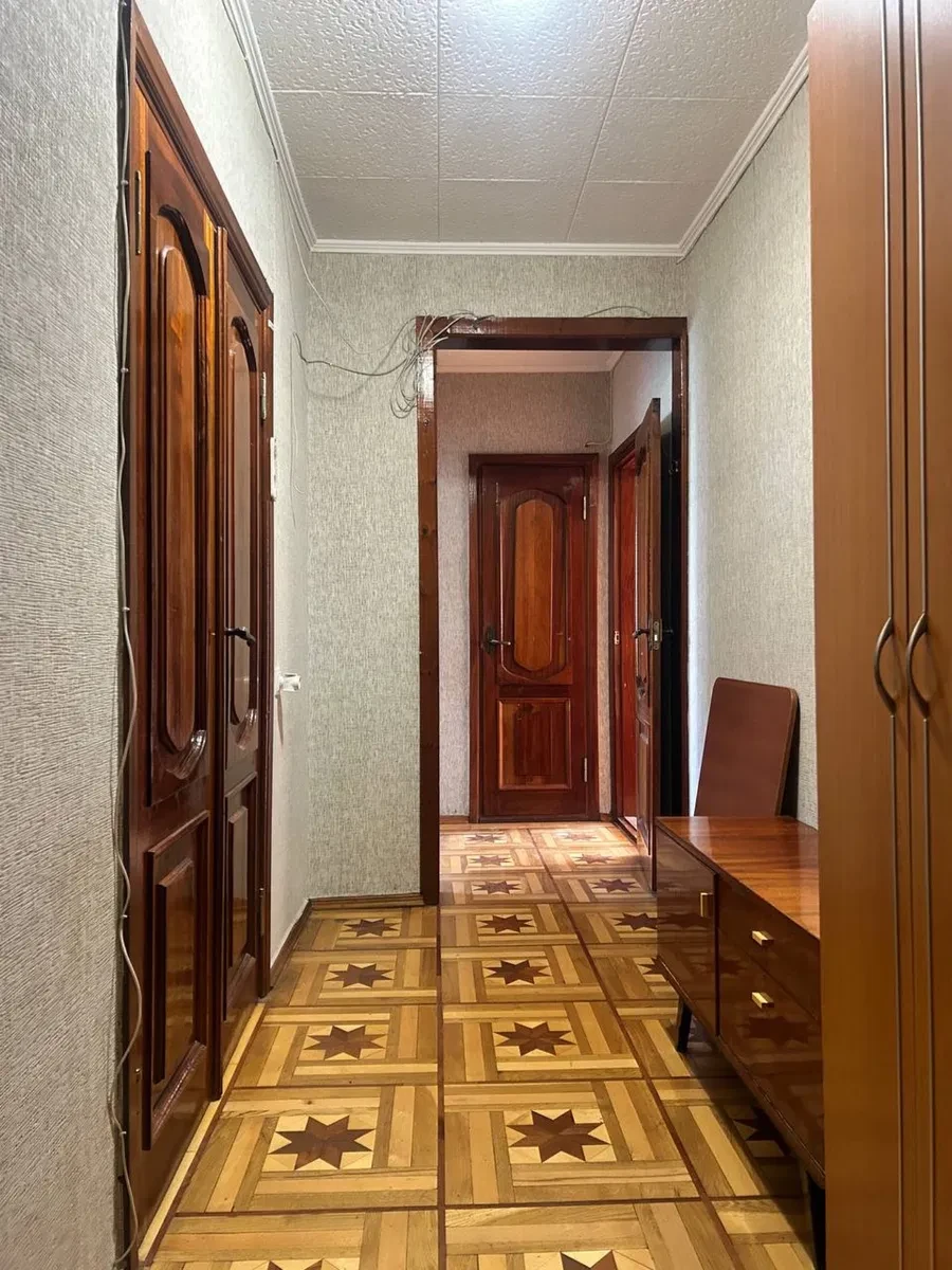 3-кімнатна квартира, Київський: роздільні кімнати, два балкони - фото 5
