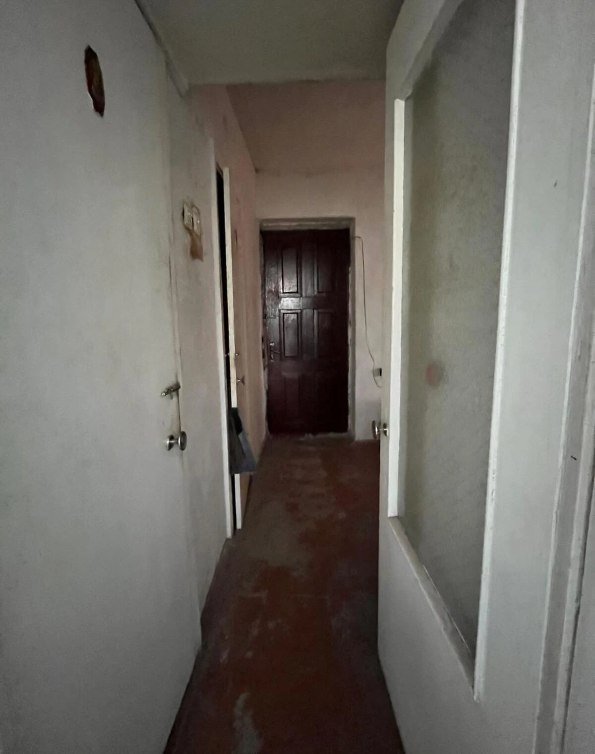 2-кімнатна квартира, Звягель: без ремонту, цегляні стіни - фото 4
