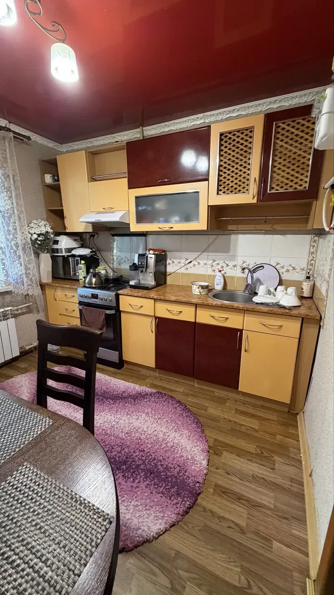 3-комнатная квартира, Северный: высокий цоколь, отдельные комнаты, фото 2
