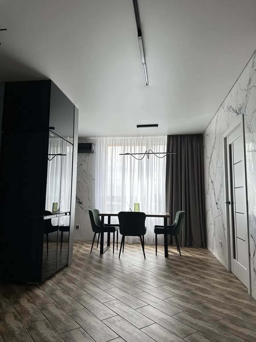 3-кімнатна квартира у ЖК Svitlo Park: метро Видубичі, резервне живлення