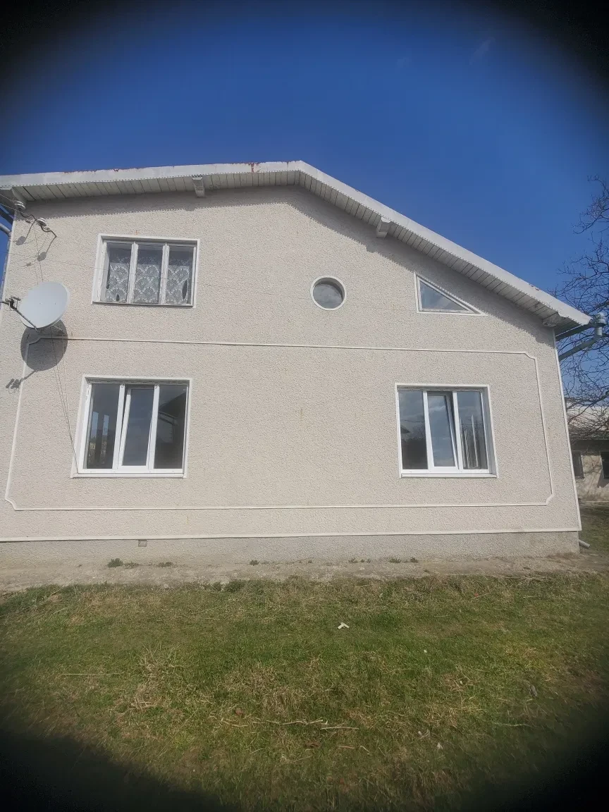 Будинок, Богородчани: господарські будівлі, єОселя, школа за 100 м - фото 1
