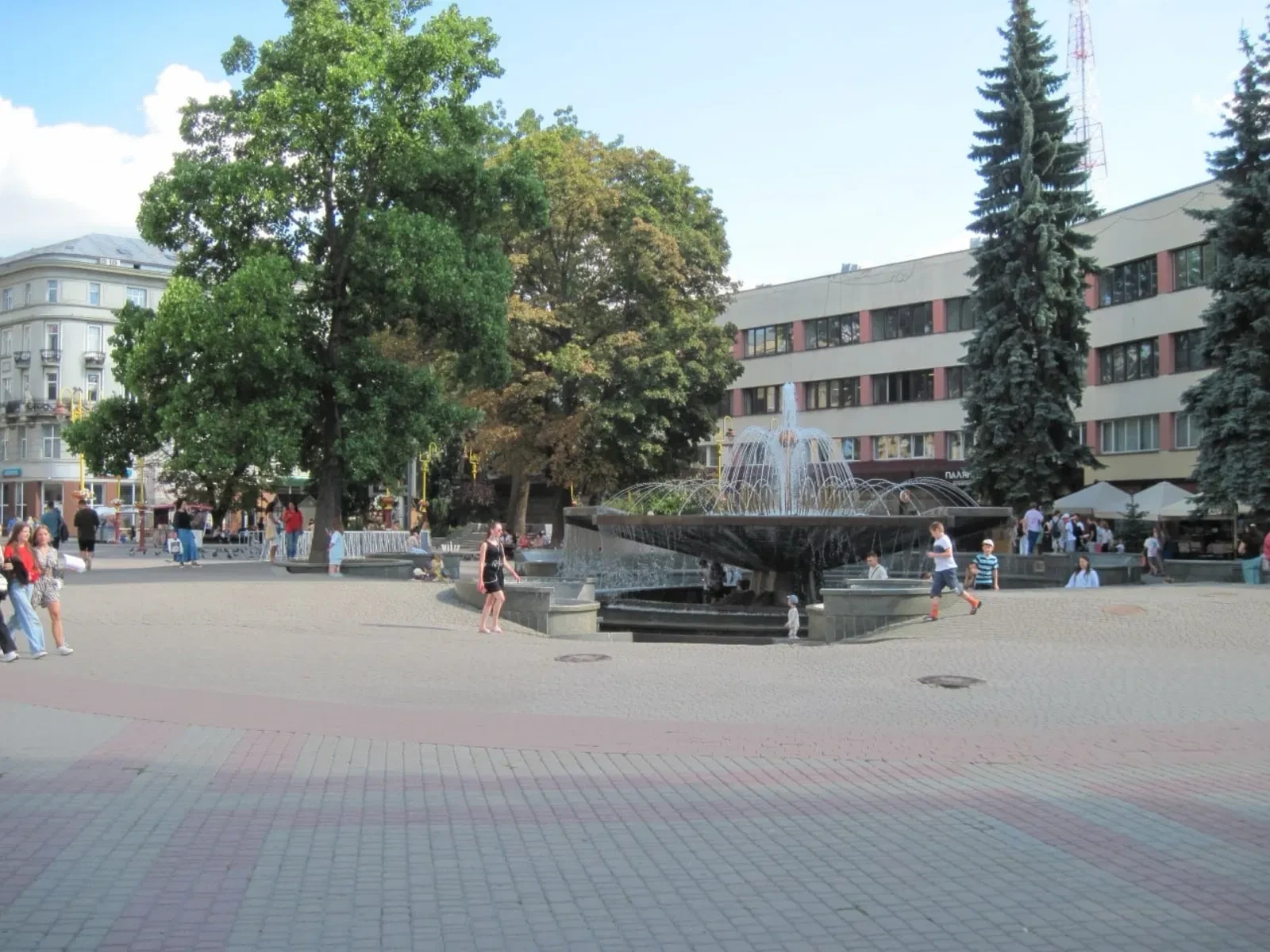 Приміщення, Івано-Франківськ: діючий паб, з ремонтом, можливий обмін, фото 1
