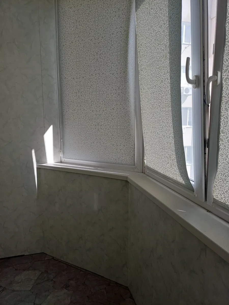 2-кімнатна квартира, Хаджибейський: дві лоджії, косметичний ремонт, фото 3