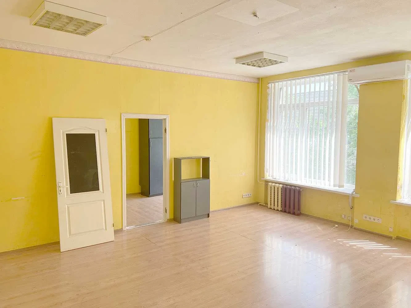 Офіс, Дніпровський: фасадне, 4 кабінети, кондиціонер - фото 2