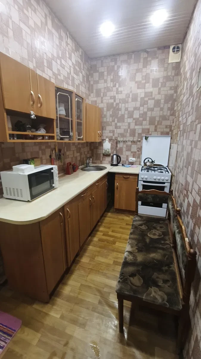 2-комнатная квартира, Приморский: фактически три комнаты, парковочное место, фото 4