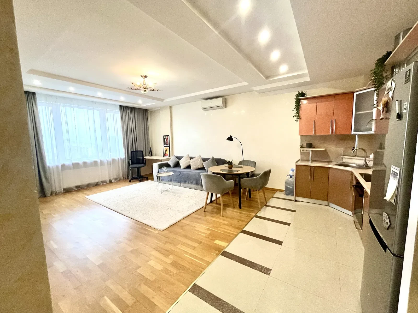 3-комнатная квартира, Приморский: джакузи, авторский ремонт