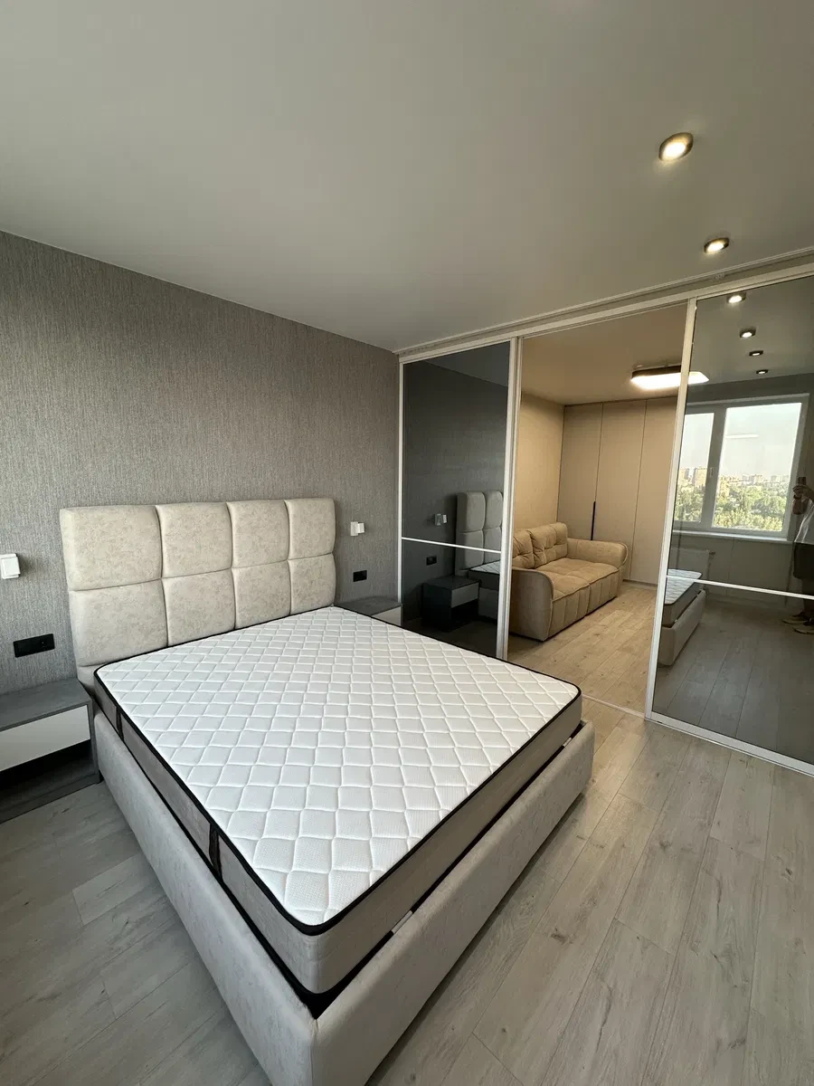 1-кімнатна квартира у ЖК SkyCity: резервне живлення, паркінг