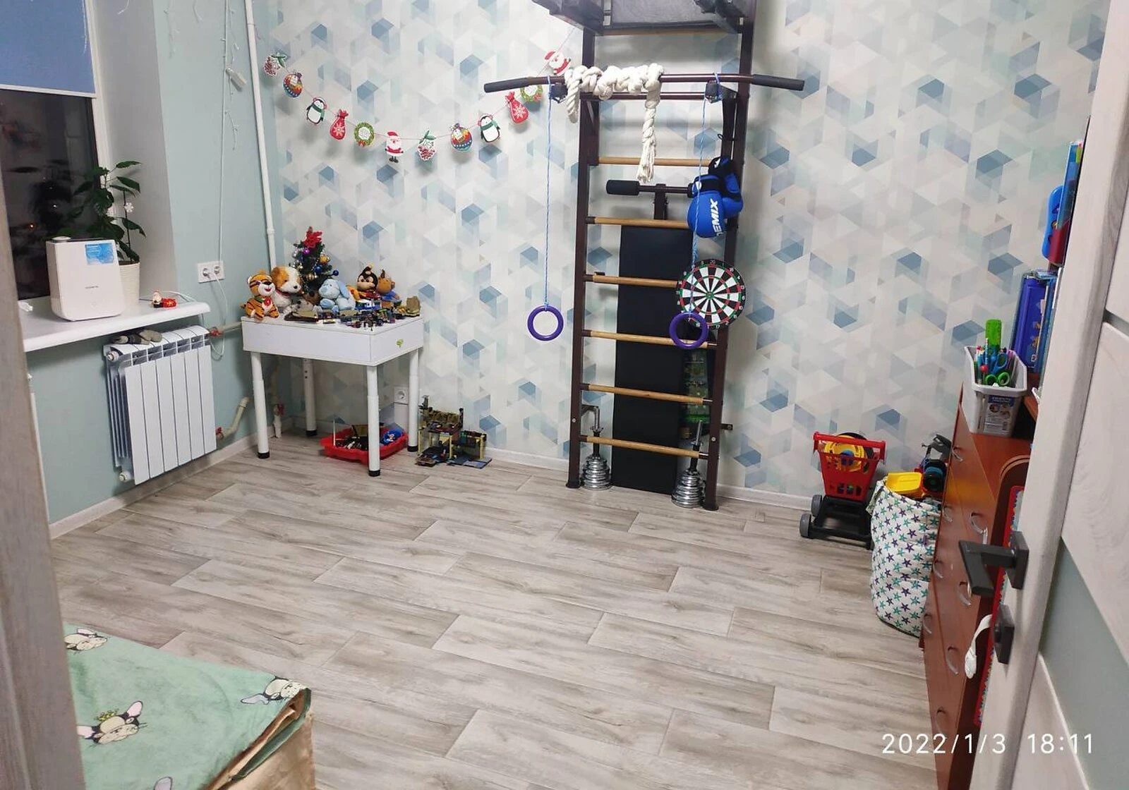 2-комнатная квартира, Алексеевка: евроремонт, последний этаж - фото 1
