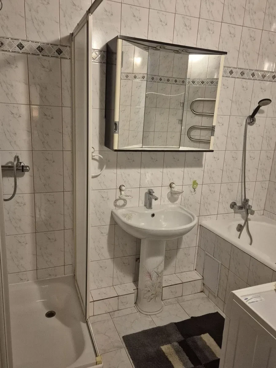 2-кімнатна квартира, Новосілки: три балкони, можна з котом, фото 5