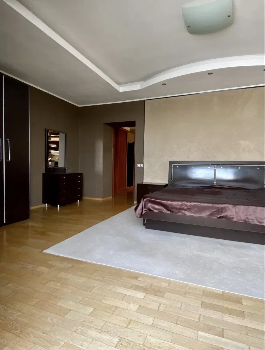 4-кімнатна квартира, Дарницький: інвертор, гардеробна, фото 3
