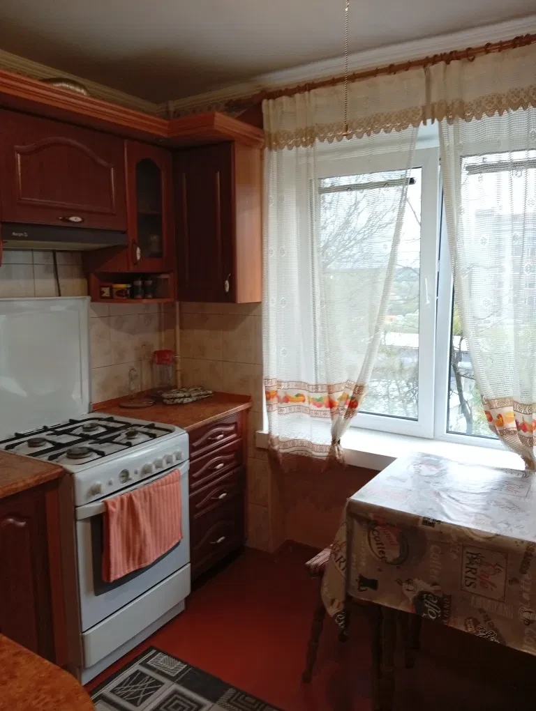 2-кімнатна квартира, Корбутівка: у центрі, для бізнесу, торг - фото 2