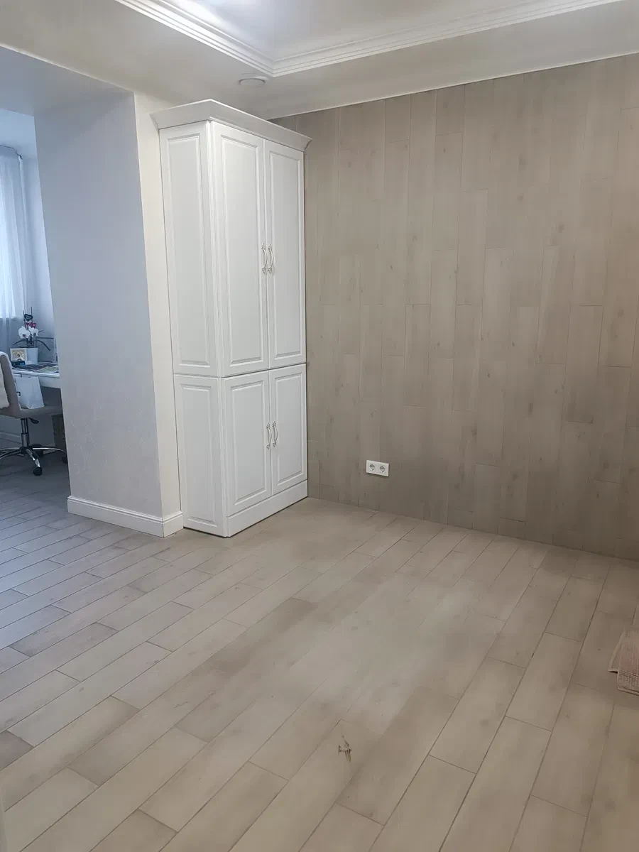 Приміщення, Виставка: сучасний ремонт, кабінетна система, фасадне - фото 3