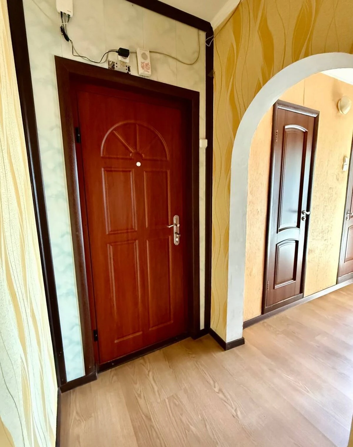 3-комнатная квартира, Згуровка: евроремонт, возможна переуступка