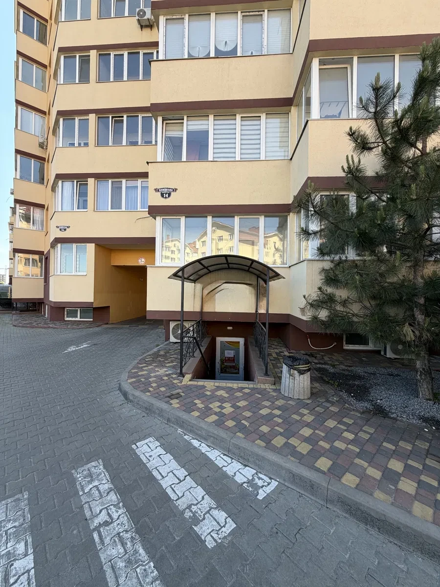 Приміщення у ЖК Київський маєток: два входи, 3 фази, обмін - фото 1