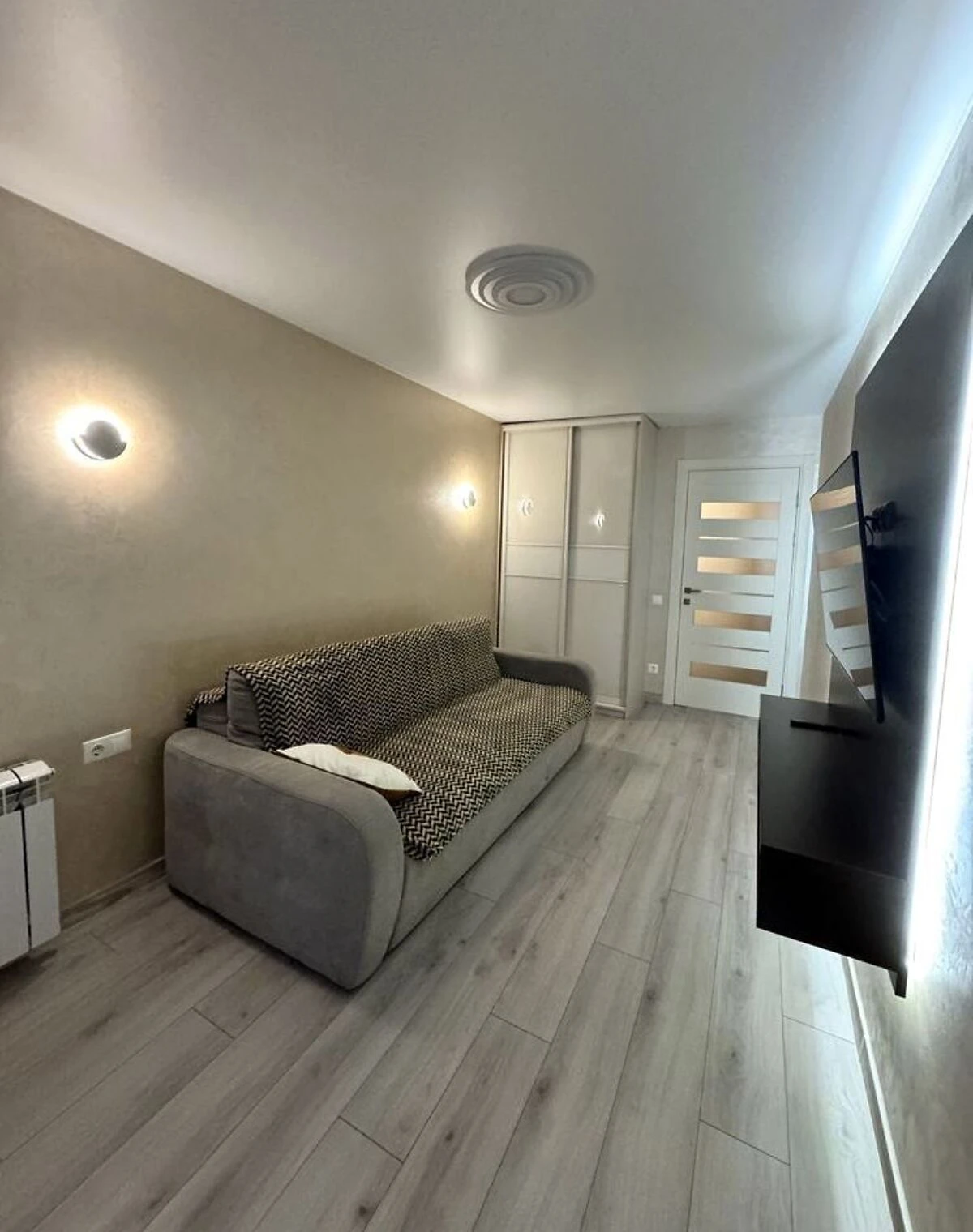 3-кімнатна квартира, Тополя-2: кухня 10 м², фото 3