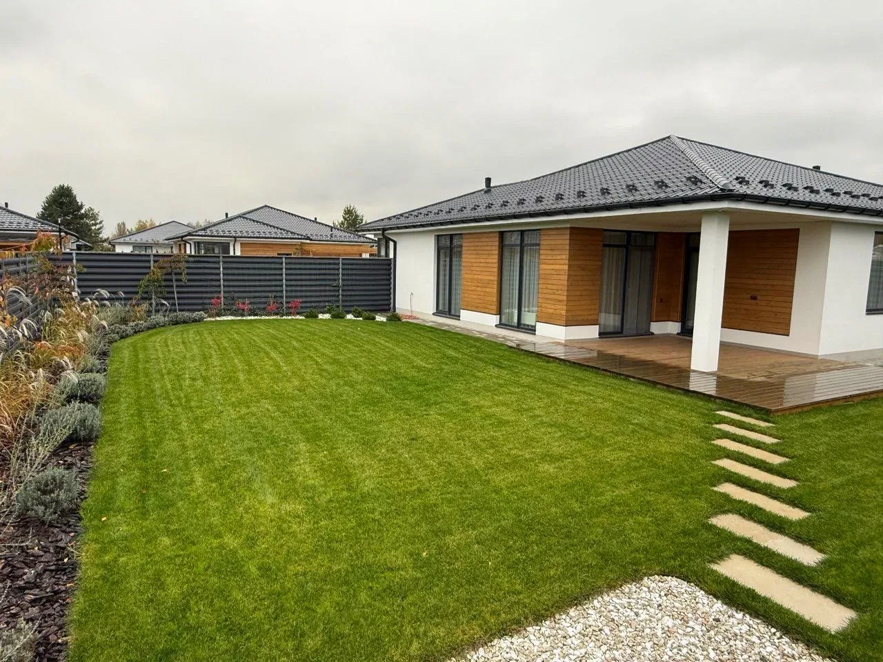 Котедж у ЖК Prydesennya Eco Village: на березі Десни, закрита територія, фото 5