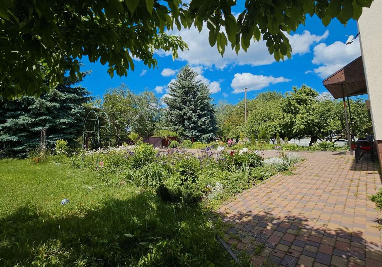 Будинок, Бричківка: гараж із підвалом, ділянка 45 соток, бесідка - фото 2