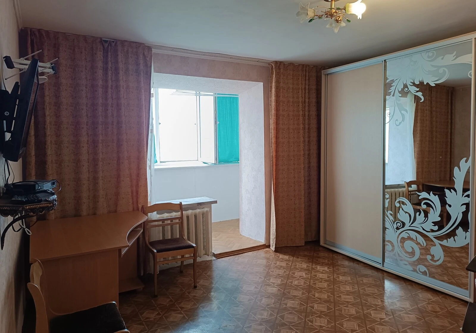 1-кімнатна квартира, Суворовський: цегляні стіни, бойлер, фото 2