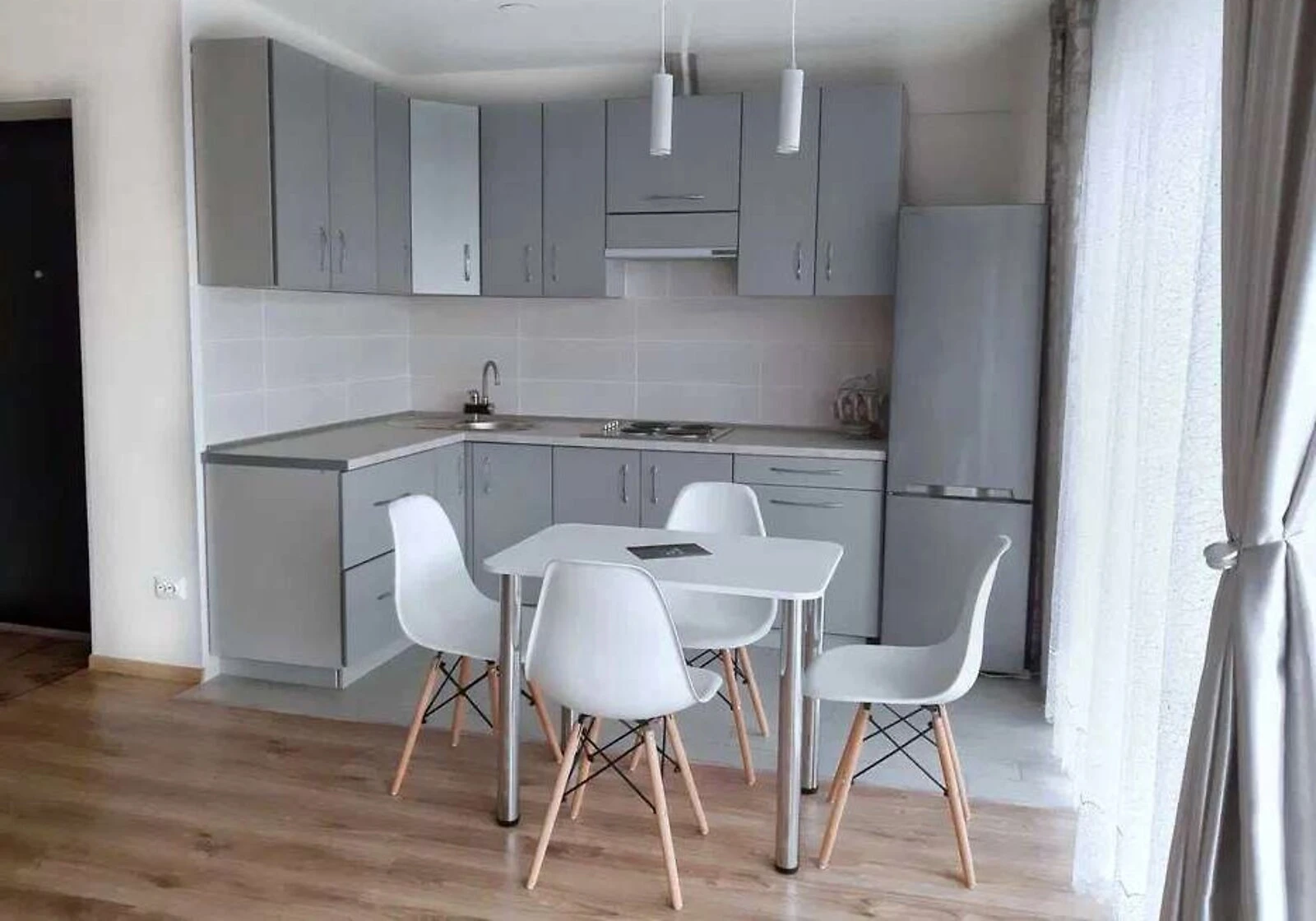 2-кімнатна квартира, Кам'янський: закритий двір - фото 1