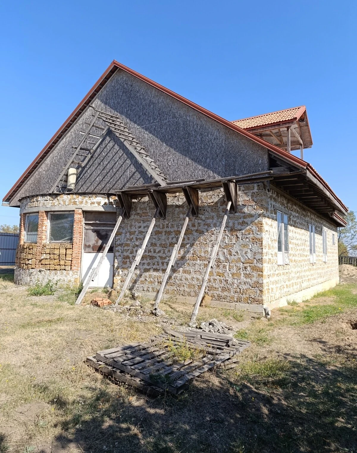 Будинок, Верхня Хортиця: веранда, гараж і сад - фото 2