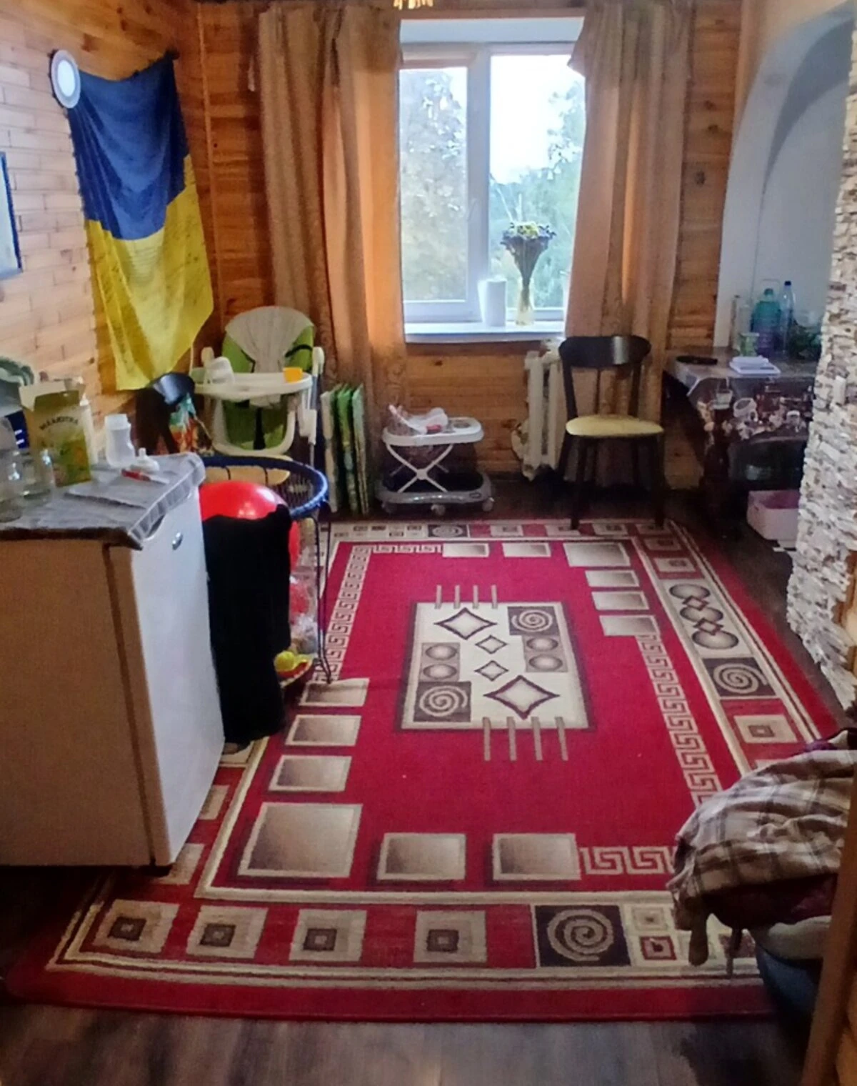 3-кімнатна квартира, Соснівський: кухня-студія, косметичний ремонт - фото 1