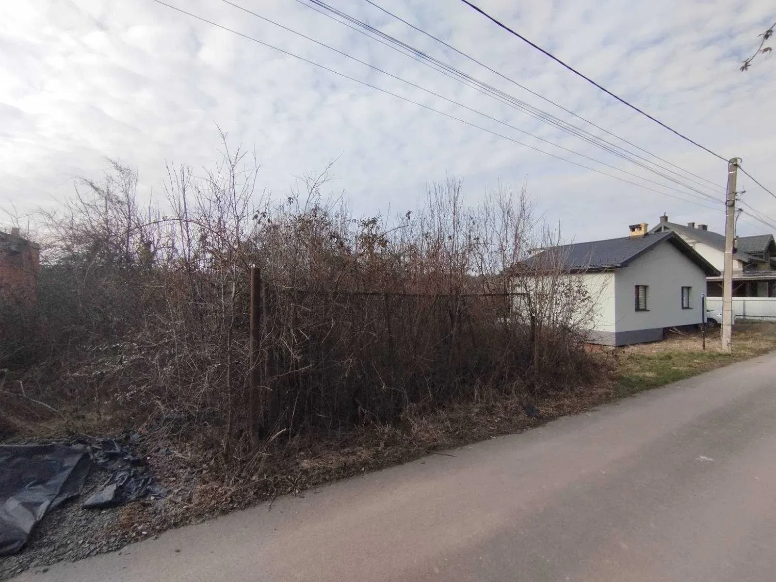 Ділянка 0.05 соток, Оноківці: біля Шахтинського лісу, шлагбаум - фото 4