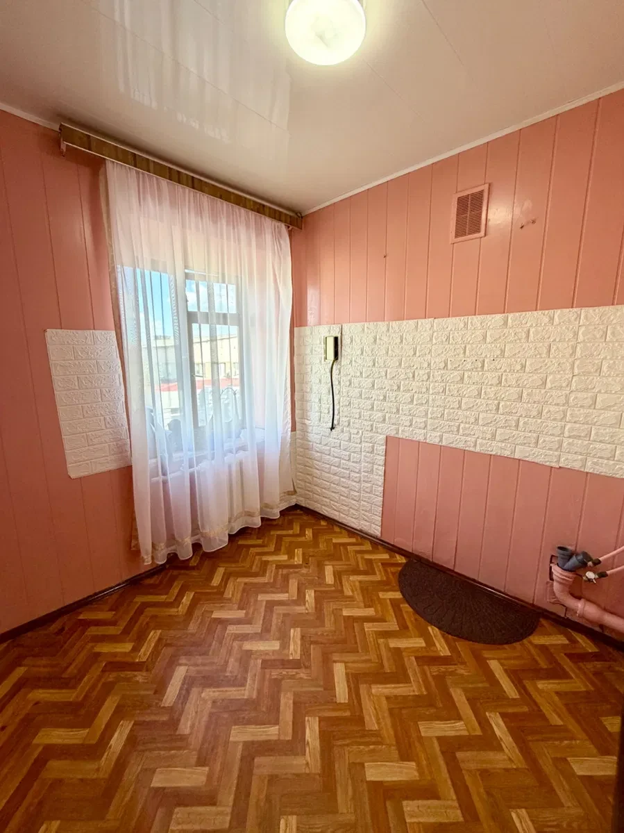 1-кімнатна квартира, Дніпровський: біля метро Чернігівська - фото 1