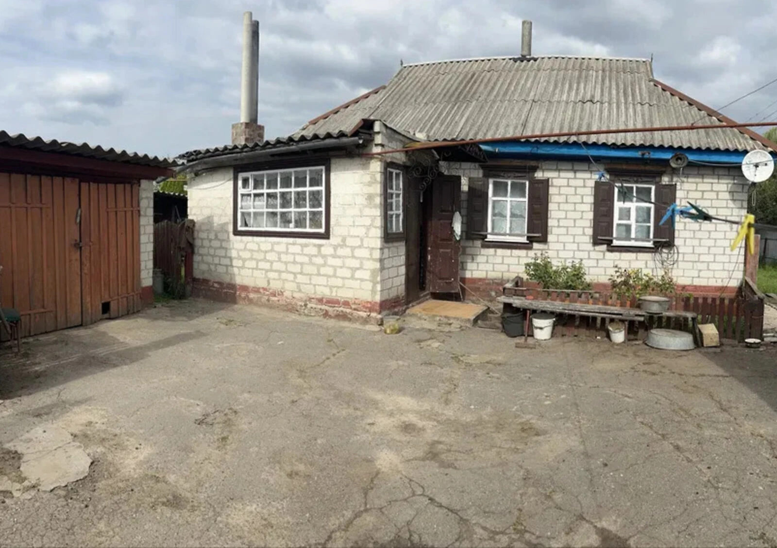 Будинок, Піщане (Кременчук): гараж, ділянка 18.03 сотки