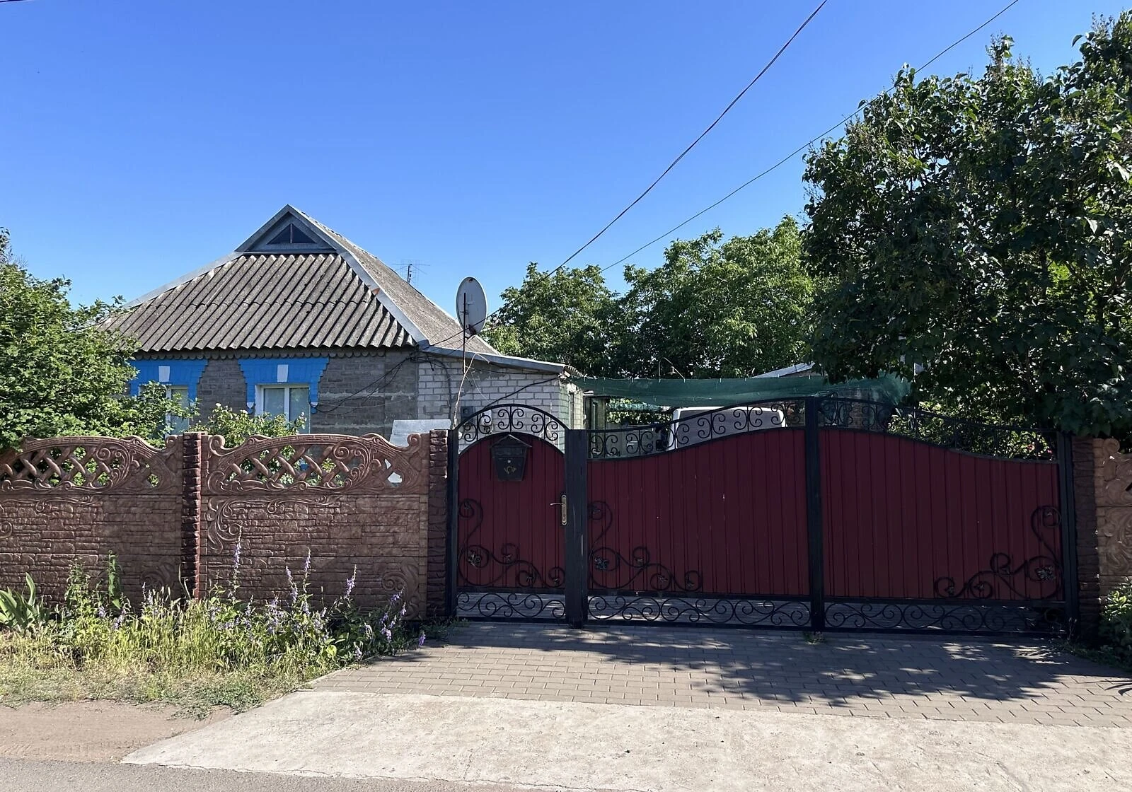 Будинок, Софіївка: літня кухня, цегляні стіни