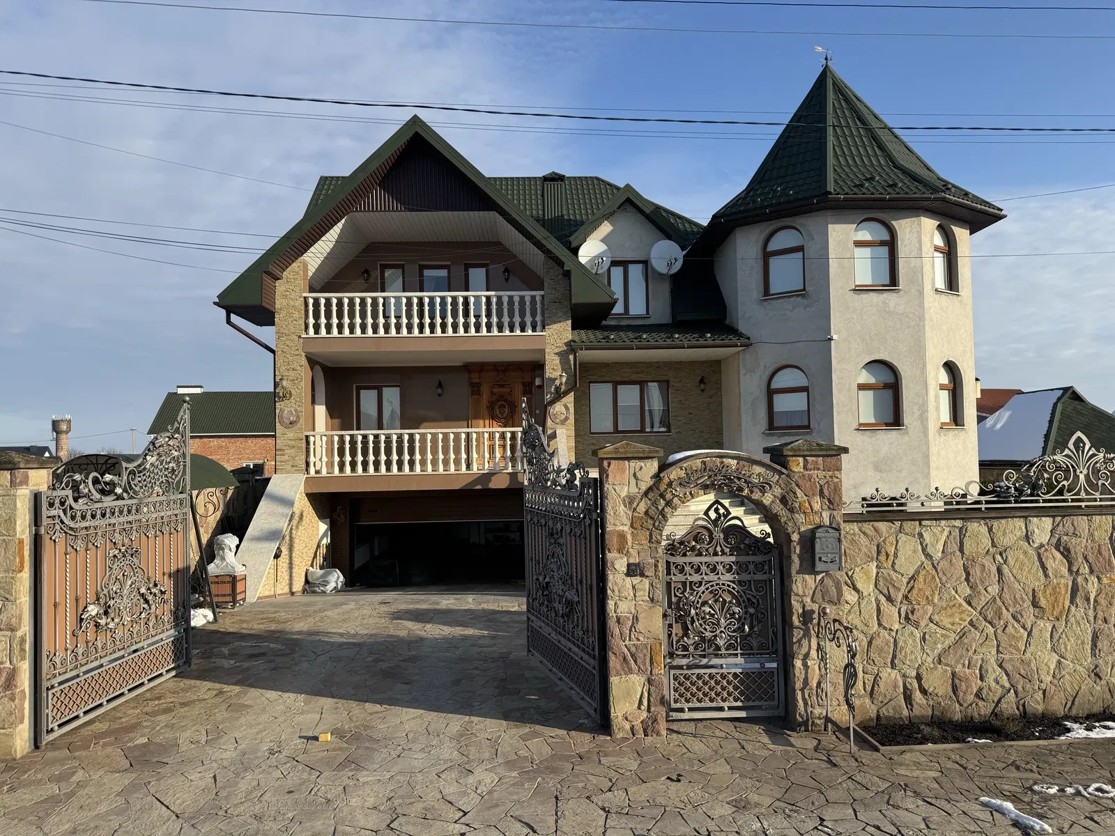 Дом, Чортков: дизайнерский ремонт, 19 соток, сад и пруд - фото 1