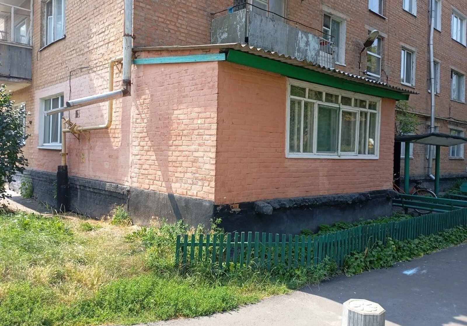 2-кімнатна квартира, Ніжин: цегляні стіни - фото 1