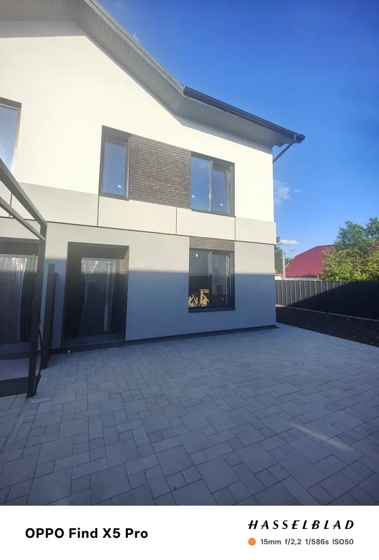 Таунхаус, Ірпінь: власний двір 3 сотки, кухня-вітальня 40 м² - фото 2