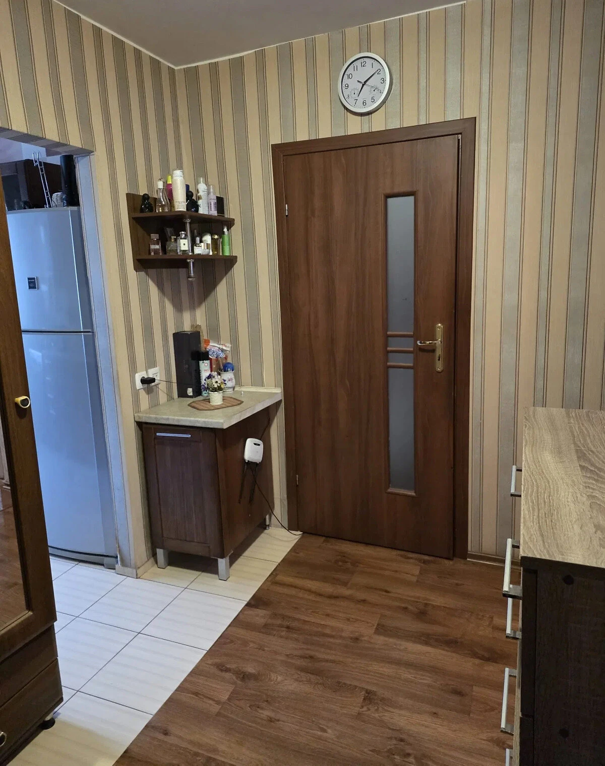 3-кімнатна квартира, Нововолинськ: цегляні стіни, централізоване опалення, фото 3