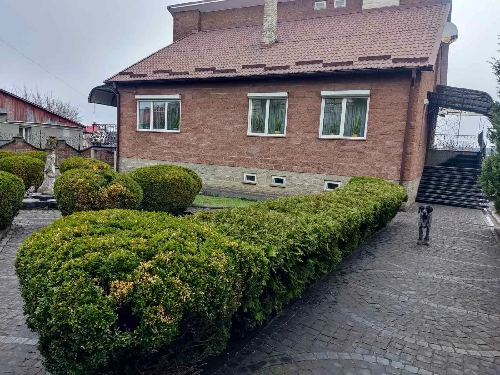 Будинок, Костопіль: ділянка над річкою, лазня, гараж - фото 1