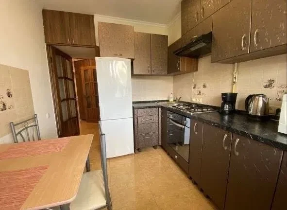 2-кімнатна квартира, Центр: обмін на Київ, косметичний ремонт - фото 1
