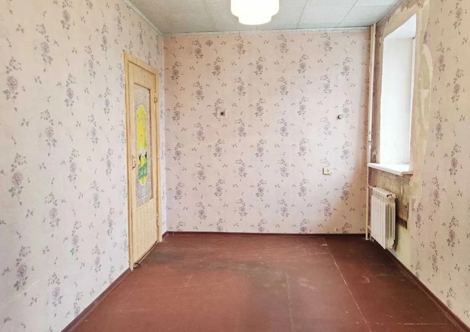 3-кімнатна квартира, вулиця Слов'янська: внутрішній двір, цегляні стіни - фото 1