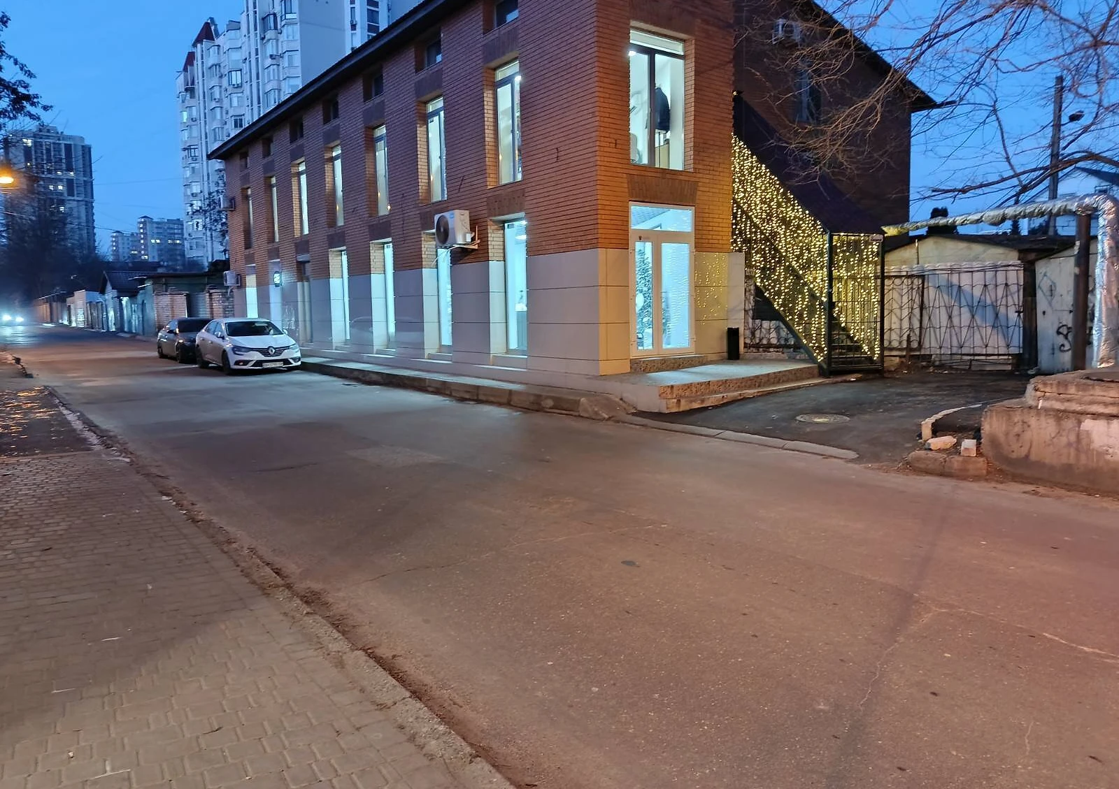 Приміщення, Приморський: фасадне, дизайнерський ремонт, резервне живлення - фото 4