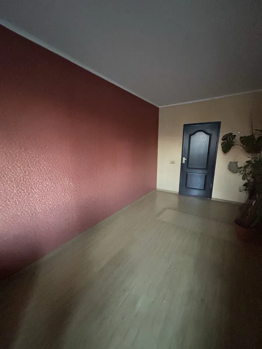 4-кімнатна квартира, Хортицький: два великі балкони, житловий стан - фото 4